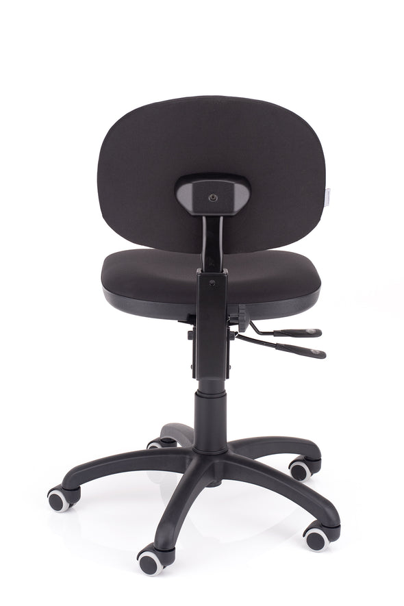 Kakovosten delovni stol styl sinhron v blagu črne barve z ergonomsko oblikovanim naslonom 