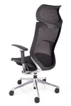 Ergonomski stol okamura CP v mreži črne barve z naprednim sinhron mehanizmom 